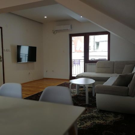 Отель Apartman Dokovic Вишеград Экстерьер фото