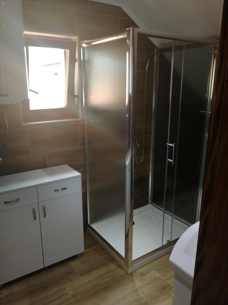Отель Apartman Dokovic Вишеград Экстерьер фото