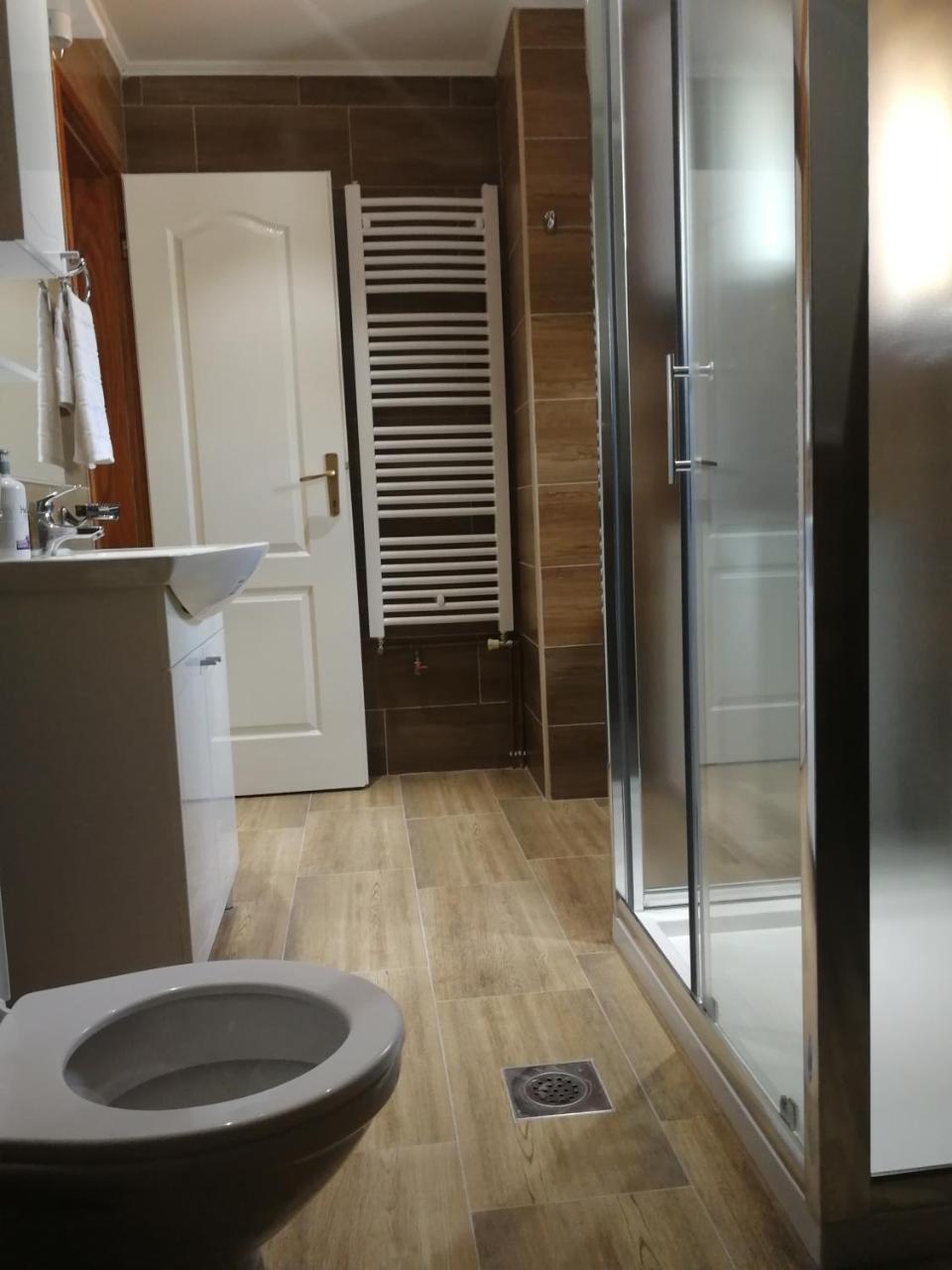 Отель Apartman Dokovic Вишеград Экстерьер фото